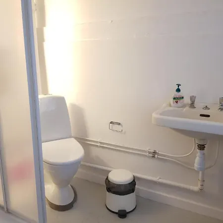 Cozy Right Next To The Hall