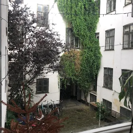 アパート Cozy Right Next To The Hall コペンハーゲン