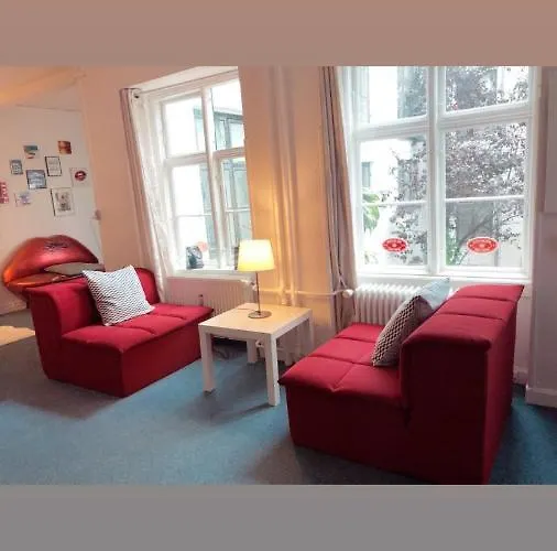 Cozy Right Next To The Hall Appartement *