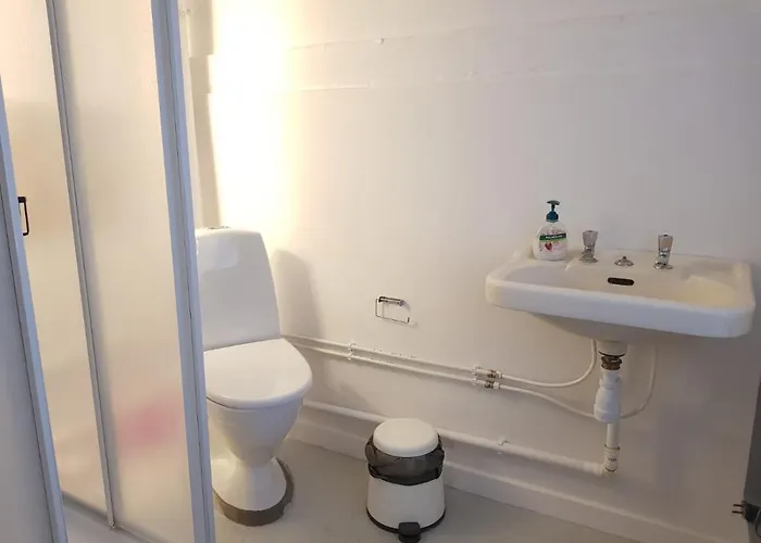 Cozy Right Next To The Hall