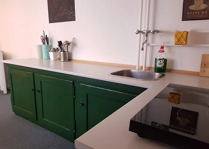 Appartement Cozy Right Next To The Hall